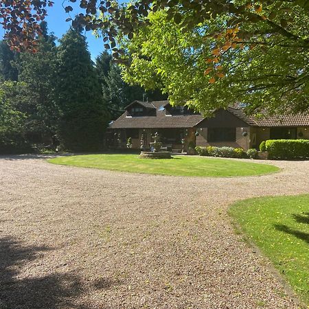 Barncroft Luxury Bed & Breakfast ソリフル エクステリア 写真