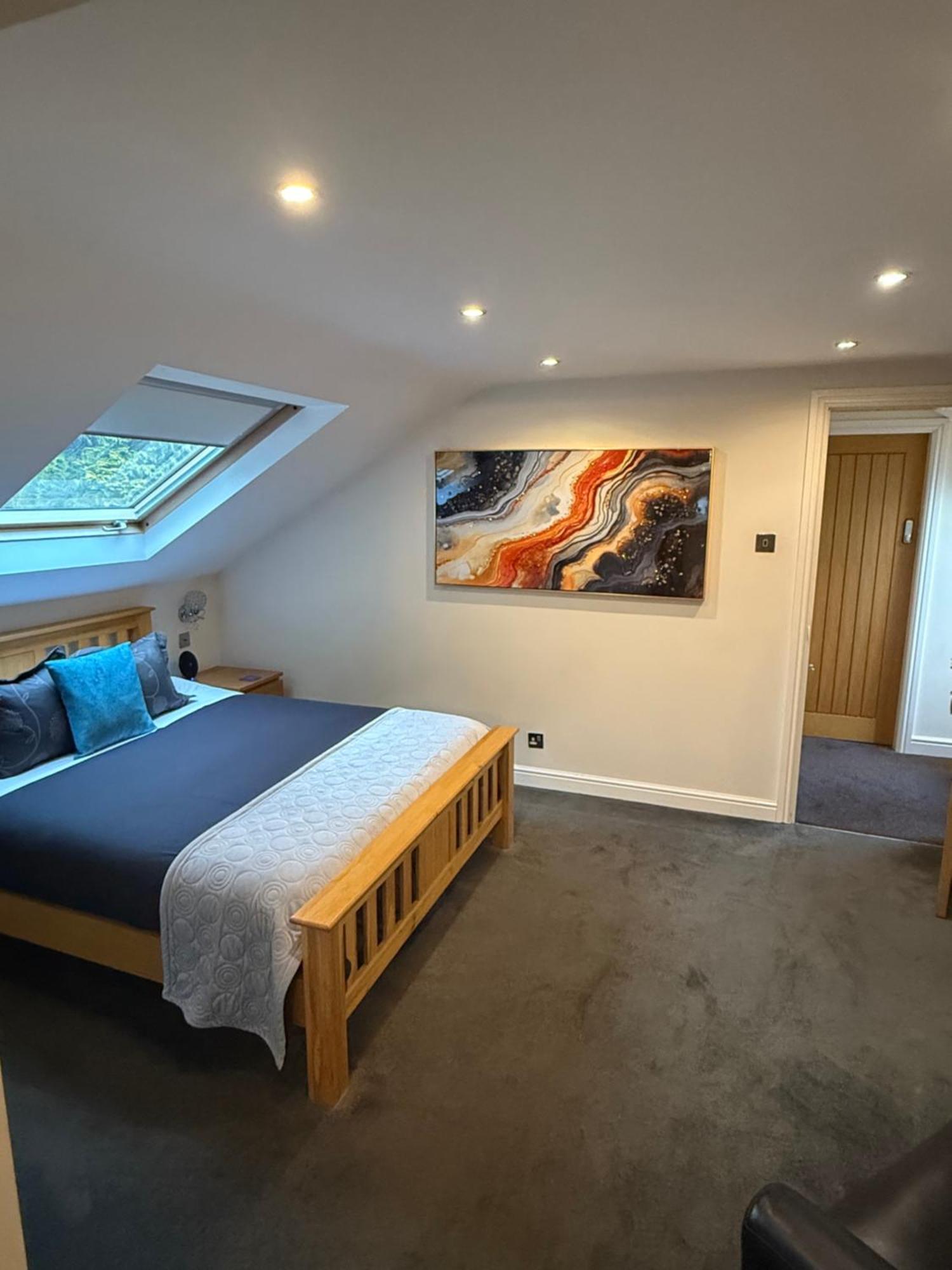 Barncroft Luxury Bed & Breakfast ソリフル エクステリア 写真