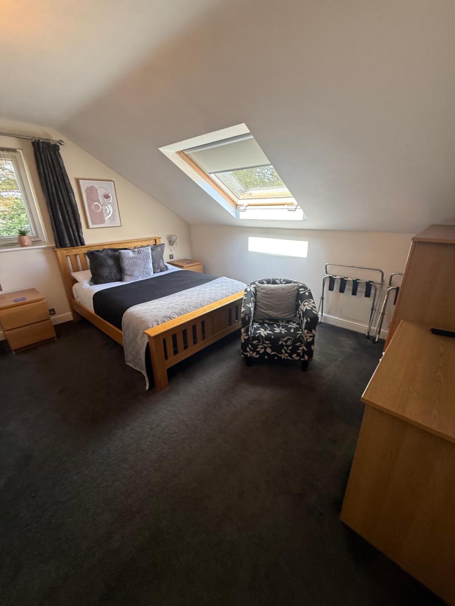 Barncroft Luxury Bed & Breakfast ソリフル エクステリア 写真